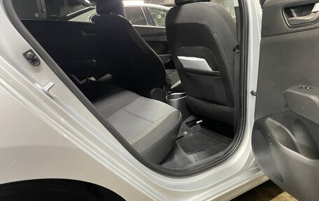 Hyundai Solaris II рестайлинг, 2018 год, 1 030 000 рублей, 7 фотография