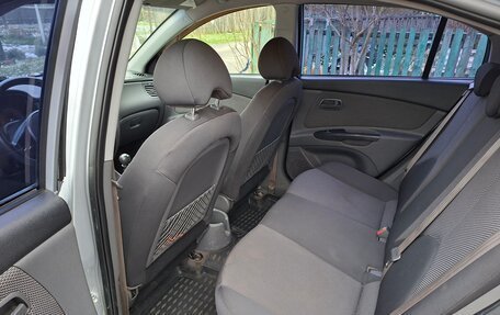 KIA Rio II, 2011 год, 570 000 рублей, 3 фотография