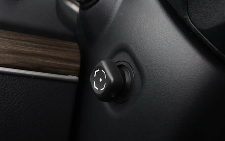 Toyota Land Cruiser Prado 150 рестайлинг 2, 2019 год, 5 999 000 рублей, 18 фотография