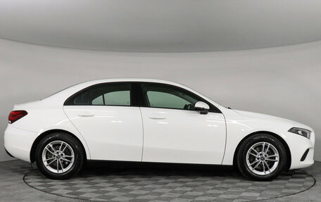 Mercedes-Benz A-Класс, 2019 год, 2 597 000 рублей, 4 фотография