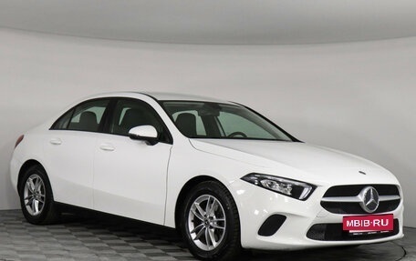 Mercedes-Benz A-Класс, 2019 год, 2 597 000 рублей, 3 фотография