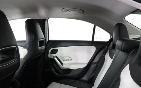 Mercedes-Benz A-Класс, 2019 год, 2 597 000 рублей, 12 фотография