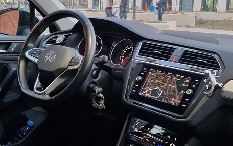 Volkswagen Tiguan II, 2021 год, 2 560 000 рублей, 9 фотография