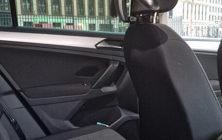 Volkswagen Tiguan II, 2021 год, 2 560 000 рублей, 10 фотография