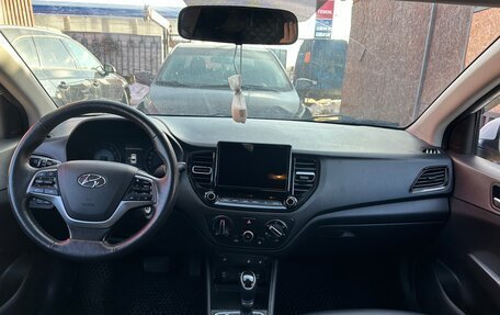 Hyundai Solaris II рестайлинг, 2021 год, 800 000 рублей, 9 фотография