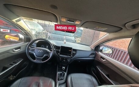 Hyundai Solaris II рестайлинг, 2021 год, 800 000 рублей, 11 фотография