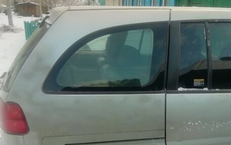 Nissan Liberty, 2001 год, 430 000 рублей, 4 фотография