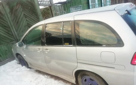 Nissan Liberty, 2001 год, 430 000 рублей, 2 фотография