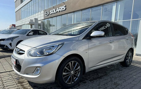 Hyundai Solaris II рестайлинг, 2012 год, 990 000 рублей, 3 фотография
