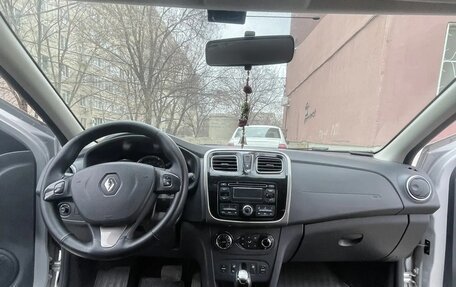 Renault Sandero II рестайлинг, 2015 год, 950 000 рублей, 5 фотография