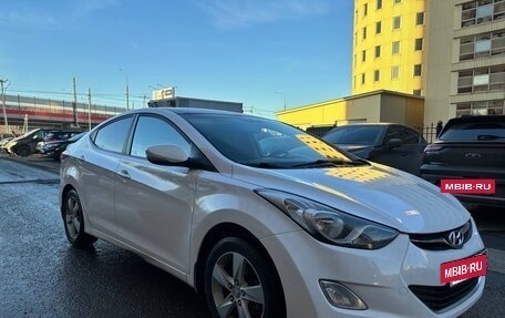 Hyundai Elantra V, 2013 год, 845 000 рублей, 2 фотография