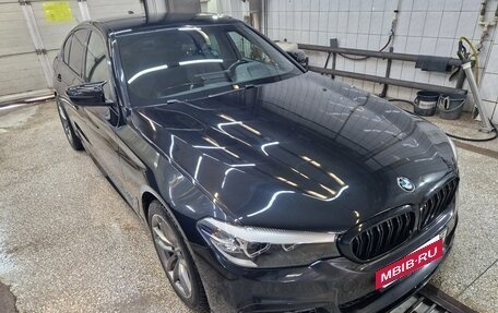BMW 5 серия, 2019 год, 2 750 000 рублей, 13 фотография