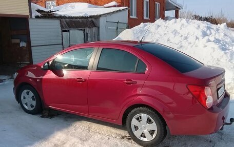 Chevrolet Aveo III, 2013 год, 700 000 рублей, 4 фотография
