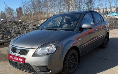 KIA Rio II, 2010 год, 600 000 рублей, 2 фотография