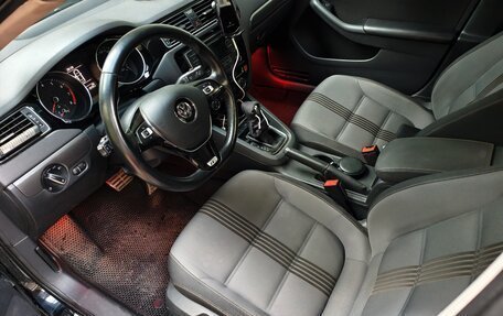 Volkswagen Jetta VI, 2016 год, 1 280 000 рублей, 15 фотография