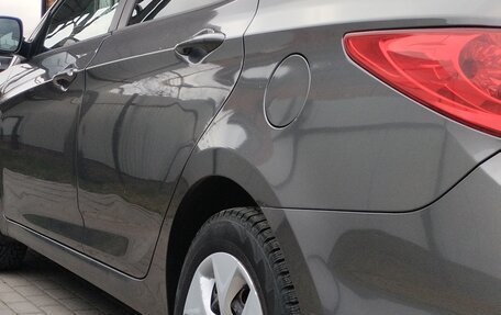 Hyundai Solaris II рестайлинг, 2012 год, 930 000 рублей, 5 фотография