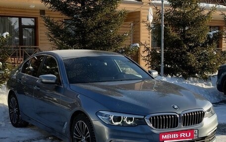 BMW 5 серия, 2018 год, 3 300 000 рублей, 2 фотография