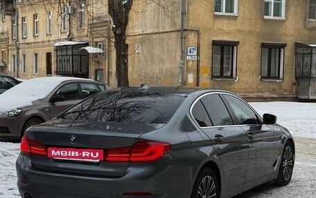 BMW 5 серия, 2018 год, 3 300 000 рублей, 3 фотография