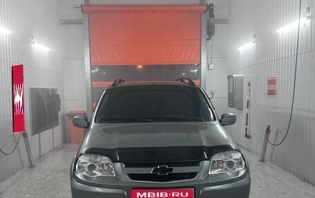 Chevrolet Niva I рестайлинг, 2011 год, 380 000 рублей, 1 фотография