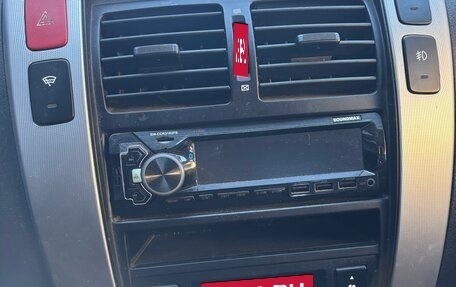 Hyundai Tucson III, 2006 год, 670 000 рублей, 1 фотография