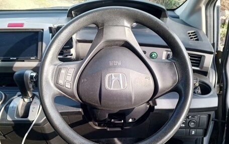 Honda Freed I, 2012 год, 1 270 000 рублей, 5 фотография