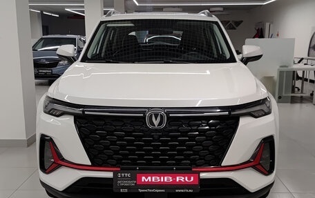 Changan CS35 Plus, 2023 год, 1 817 000 рублей, 2 фотография