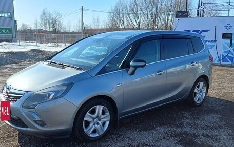 Opel Zafira C рестайлинг, 2013 год, 3 фотография