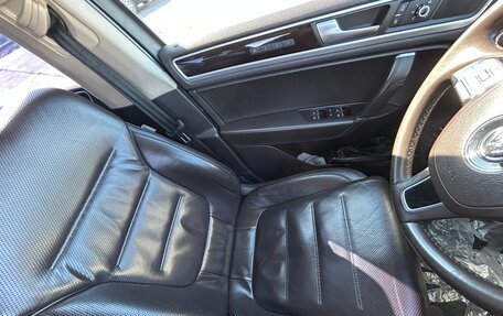 Volkswagen Touareg III, 2012 год, 2 850 000 рублей, 9 фотография