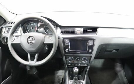 Skoda Rapid I, 2019 год, 1 390 000 рублей, 13 фотография