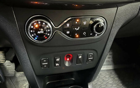 Renault Sandero II рестайлинг, 2016 год, 852 800 рублей, 12 фотография