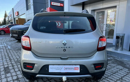 Renault Sandero II рестайлинг, 2016 год, 852 800 рублей, 17 фотография