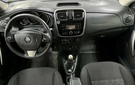 Renault Sandero II рестайлинг, 2016 год, 852 800 рублей, 14 фотография