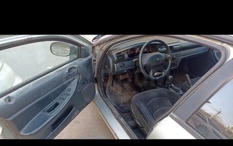 Chrysler Sebring II, 2004 год, 240 000 рублей, 13 фотография