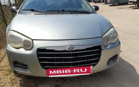 Chrysler Sebring II, 2004 год, 240 000 рублей, 2 фотография