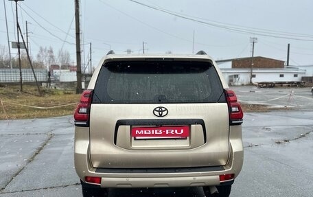 Toyota Land Cruiser Prado 150 рестайлинг 2, 2010 год, 2 100 000 рублей, 4 фотография