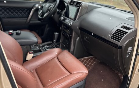 Toyota Land Cruiser Prado 150 рестайлинг 2, 2010 год, 2 100 000 рублей, 12 фотография