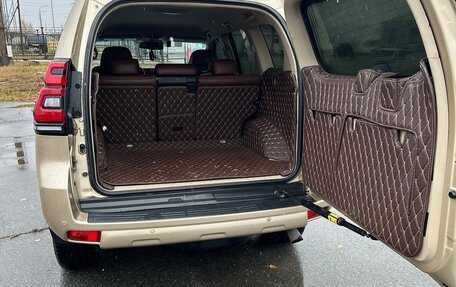 Toyota Land Cruiser Prado 150 рестайлинг 2, 2010 год, 2 100 000 рублей, 7 фотография