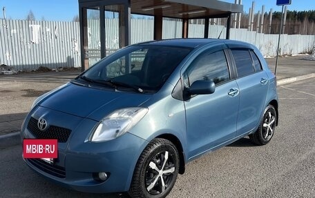 Toyota Yaris III рестайлинг, 2008 год, 750 000 рублей, 2 фотография