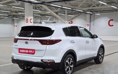 KIA Sportage IV рестайлинг, 2018 год, 2 142 000 рублей, 5 фотография