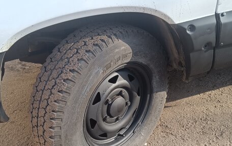 Chevrolet Niva I рестайлинг, 2003 год, 250 000 рублей, 10 фотография