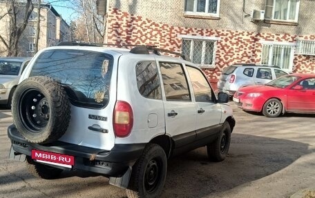 Chevrolet Niva I рестайлинг, 2003 год, 250 000 рублей, 4 фотография