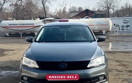 Volkswagen Jetta VI, 2017 год, 1 150 000 рублей, 2 фотография