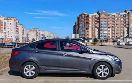 Hyundai Solaris II рестайлинг, 2013 год, 1 000 000 рублей, 6 фотография