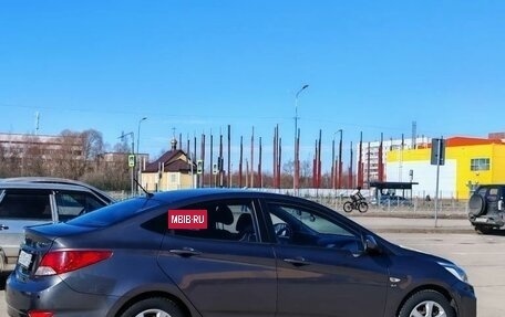 Hyundai Solaris II рестайлинг, 2013 год, 1 000 000 рублей, 3 фотография