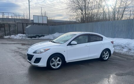 Mazda 3, 2011 год, 900 000 рублей, 2 фотография