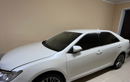 Toyota Camry, 2018 год, 2 700 000 рублей, 2 фотография