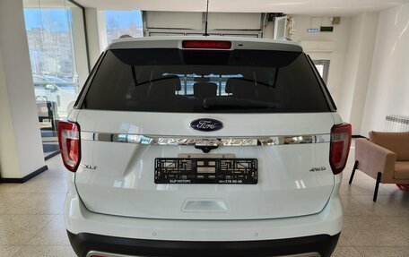 Ford Explorer VI, 2016 год, 2 750 000 рублей, 6 фотография