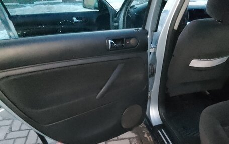 Volkswagen Passat B5+ рестайлинг, 2002 год, 550 000 рублей, 8 фотография