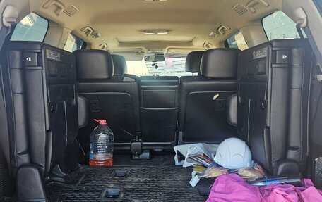 Toyota Land Cruiser 200, 2011 год, 2 400 000 рублей, 8 фотография