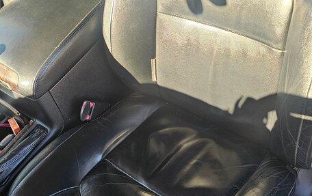 Toyota Land Cruiser 200, 2011 год, 2 400 000 рублей, 10 фотография